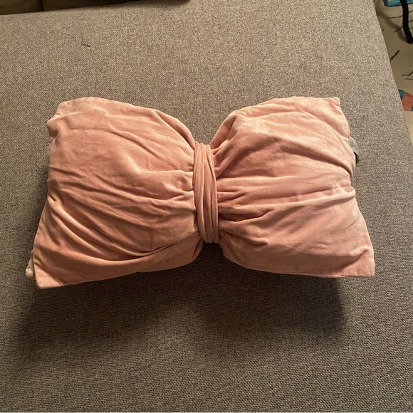 Pottery Barn Teen Other - Pottery Barn Teen Emily & Merrit Bow velvet pillow in quartz pink